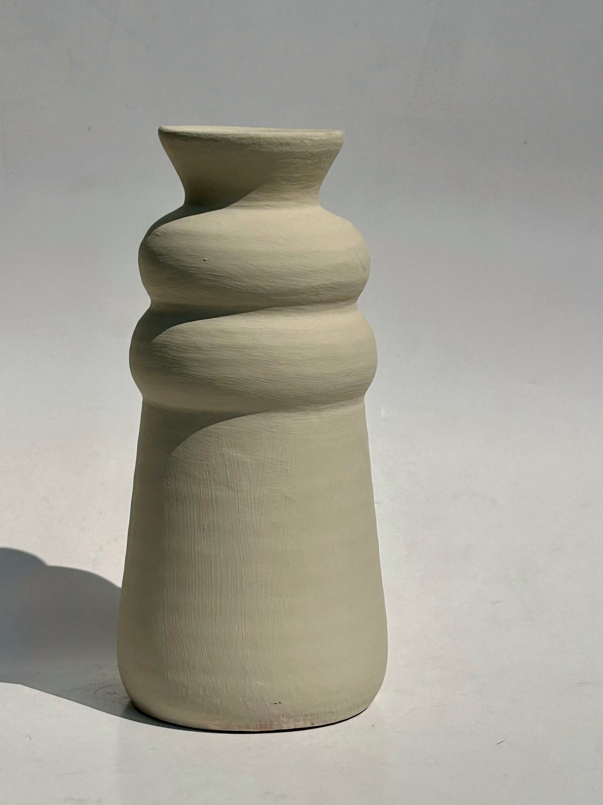 Solene Terracotta Vase