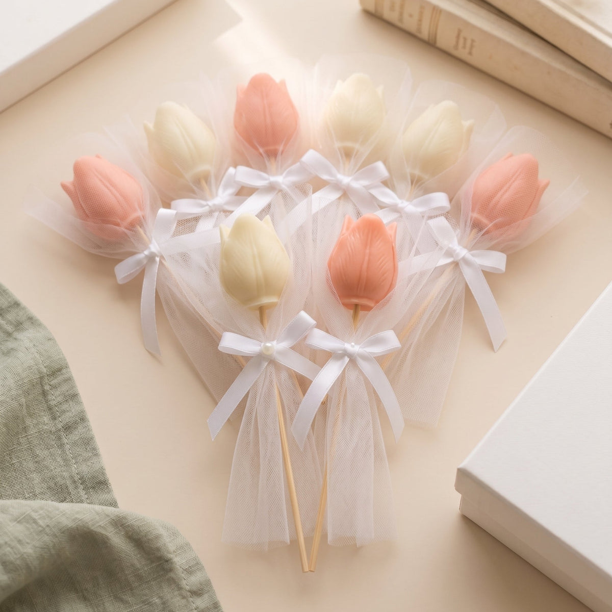 The Tulip Flower Candle