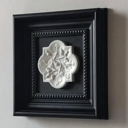 Classic Acorn Frame