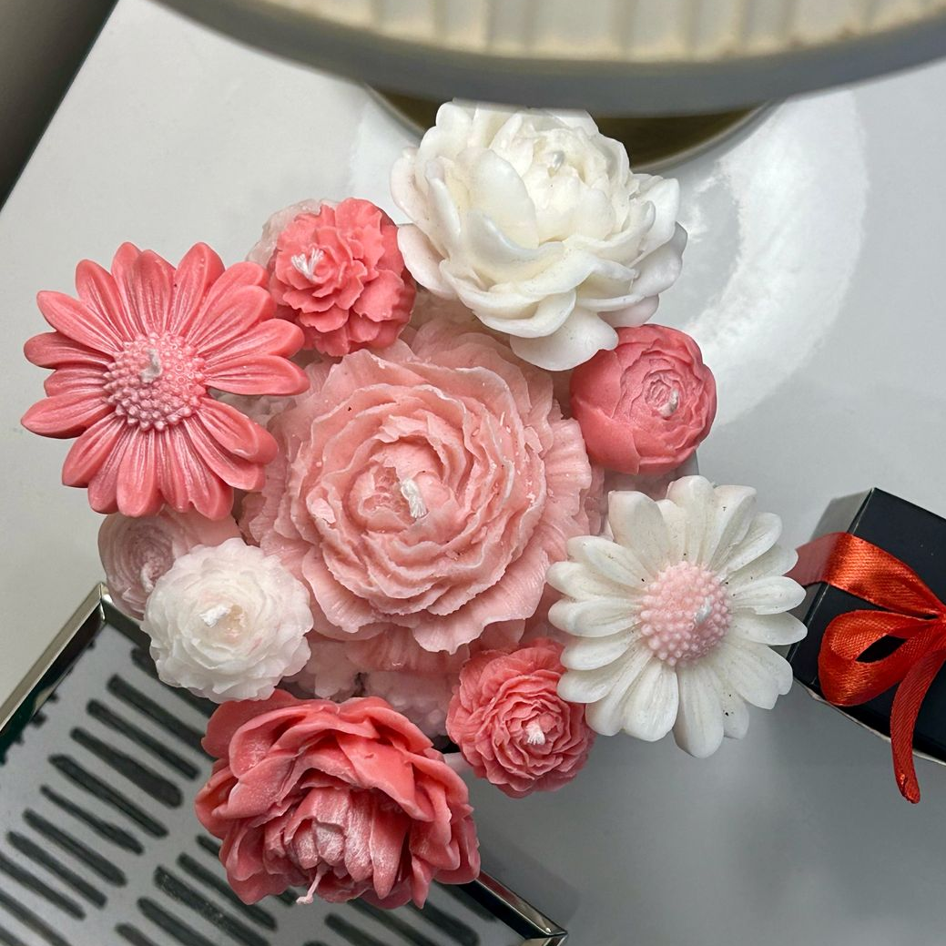 Candle Bouquet - Blushing Snow